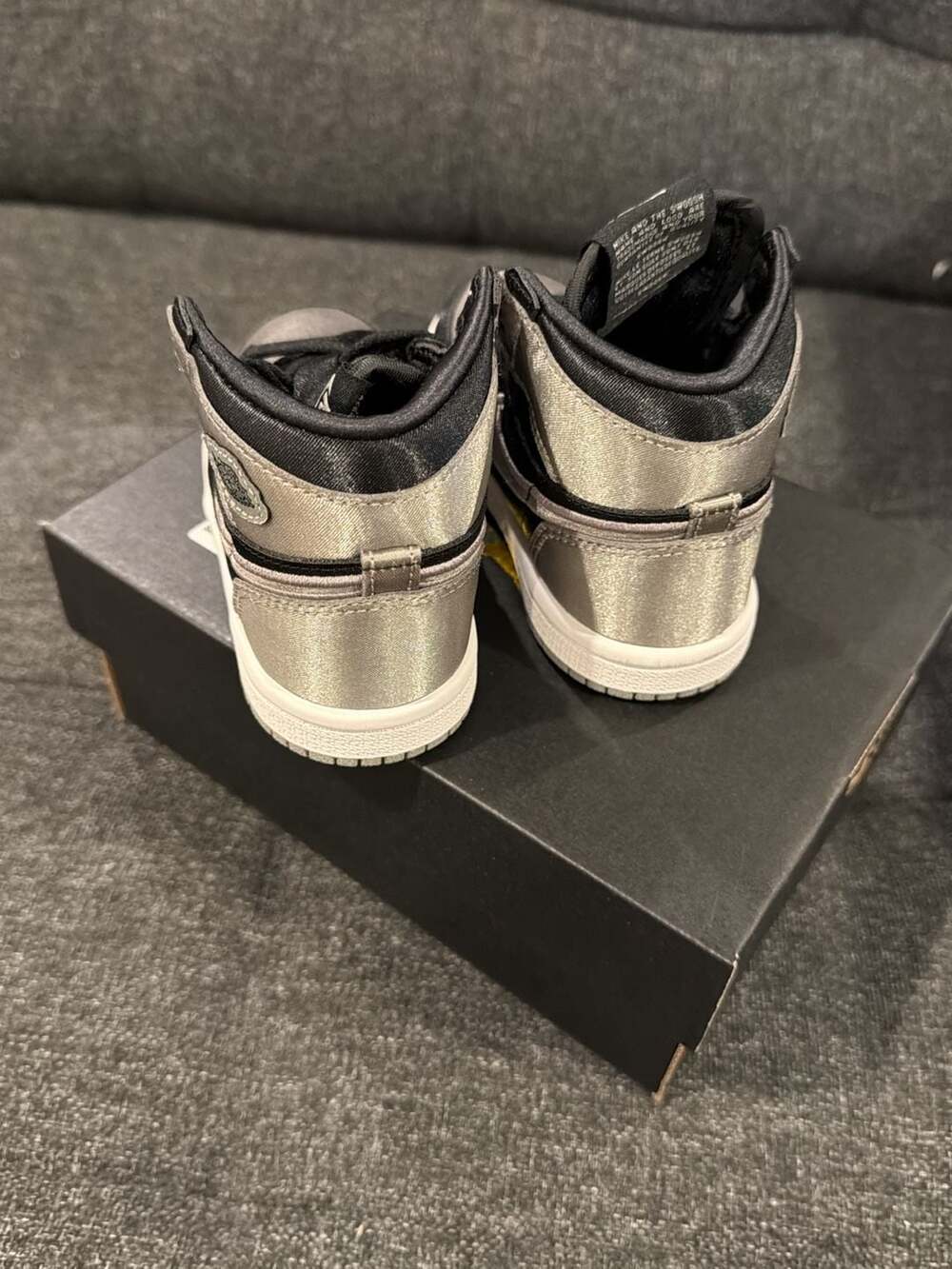 Nike Air Jordan 1 Retro High OG 'Satin Shadow' Toddler Shoes FD5305-010 - 7c - Picture 3 of 9